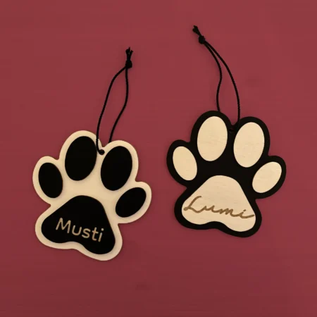 Tassu kuusenkoriste joulupallo omalla nimellä koira kissa jouluksi puinen