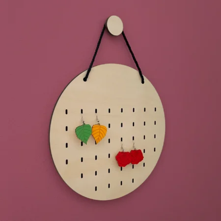 Koruteline mini koivus puinen vaneri pyöreä korvakoru korvakoruille korviksille lahjaksi kotimainen koivu puu